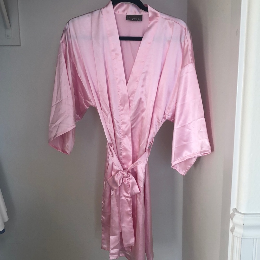 VEAMI Pink Robe